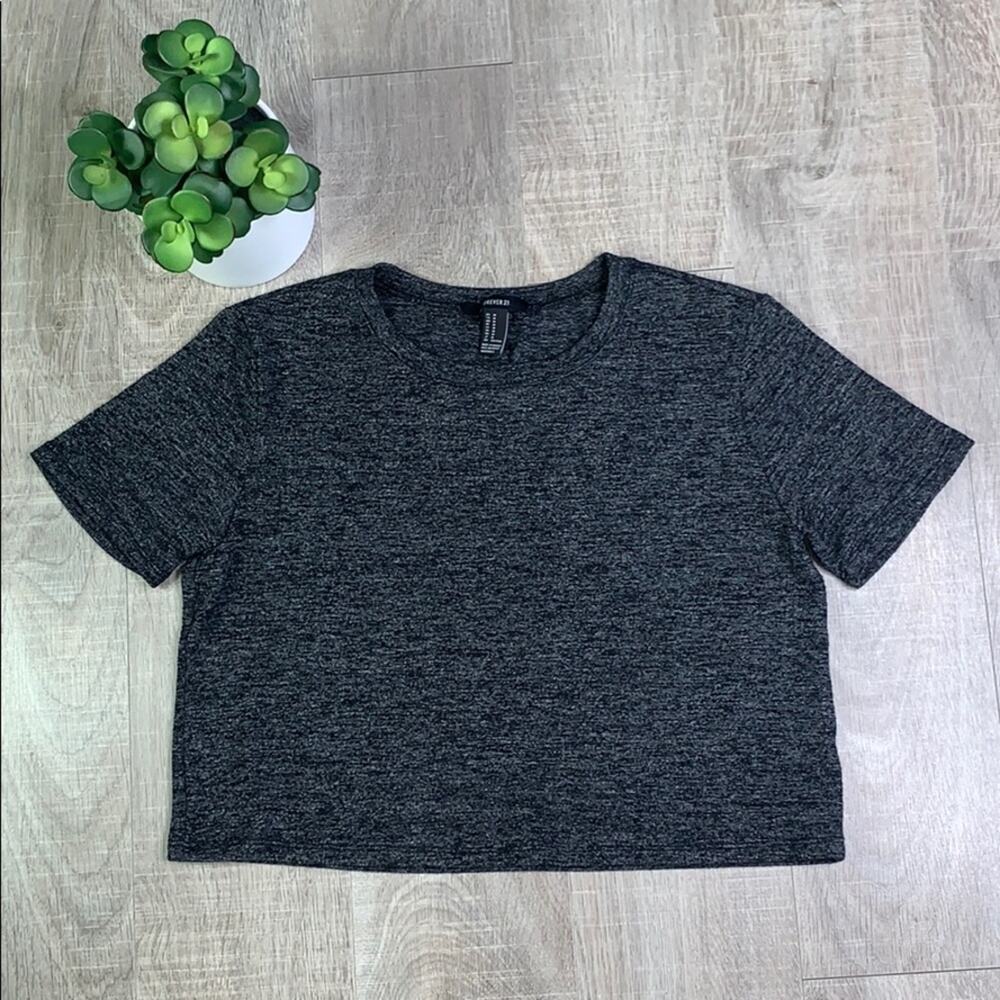 Forever 21 Gray Short Sleeve Crop Top Women's Size Medium